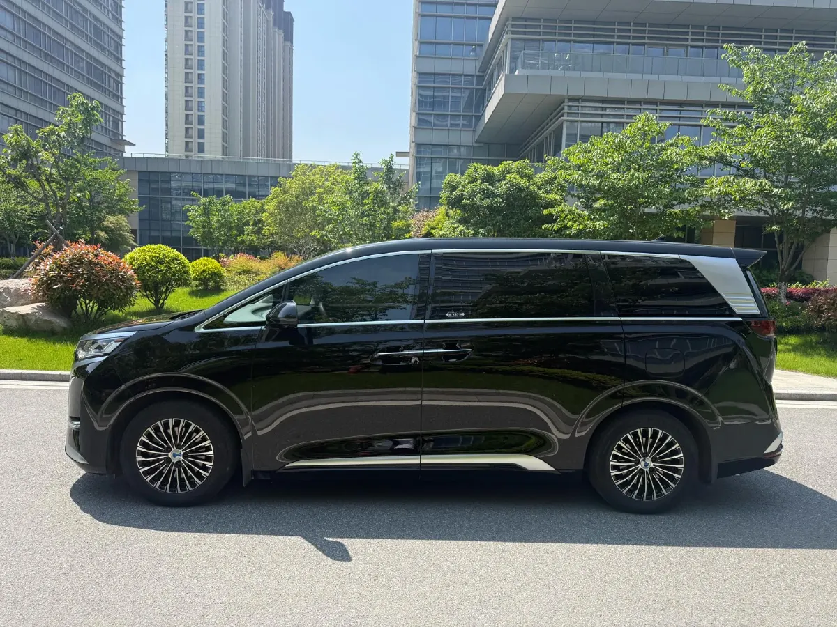 2022 HongQi HS7 3.0T 337HP V6 8AT,autocango,china used car exporter,china ev exporter,chinese used car exporter,chinese used ev exporter