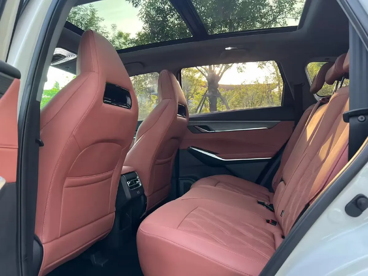 2023 ChangAn CS75 1.5T 188HP L4 7DCT,autocango,china used car exporter,china ev exporter,chinese used car exporter,chinese used ev exporter