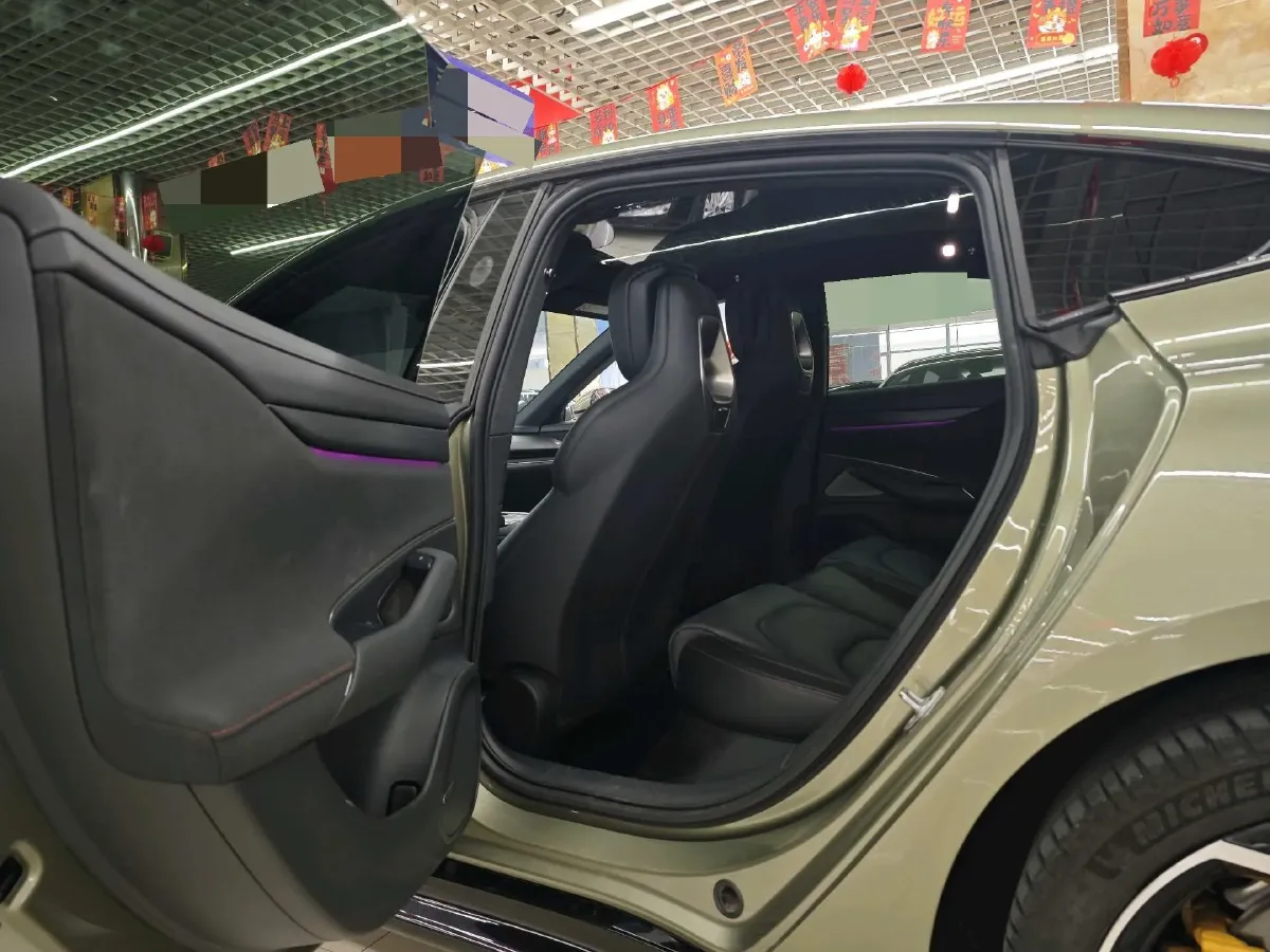 2024 MI SU7 BEV 73.6KWH,autocango,china used car exporter,china ev exporter,chinese used car exporter,chinese used ev exporter