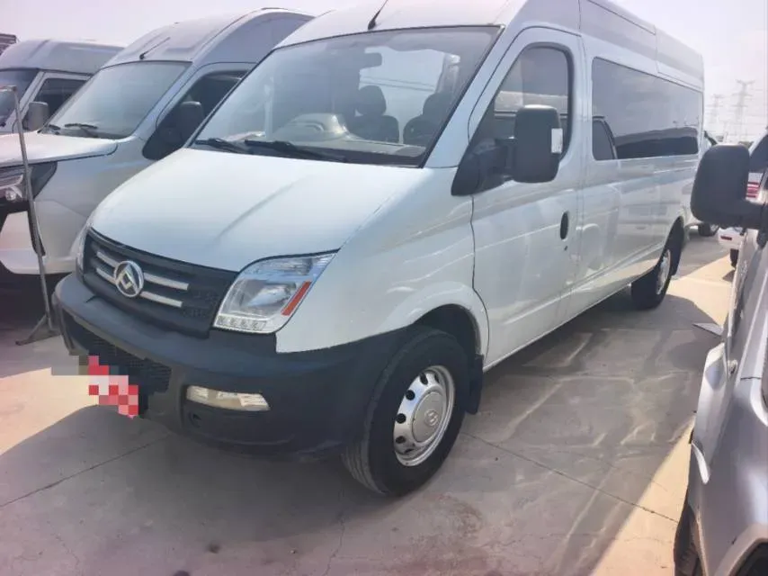 2020 MAXUS XinTu V80 2.5T 136HP L4 6MT,autocango,china used car exporter,china ev exporter,chinese used car exporter,chinese used ev exporter