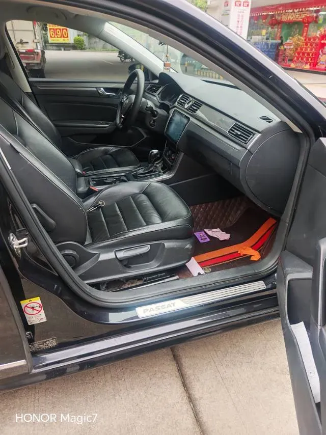 2015 Volkswagen Passat 1.8T 160HP L4 6AT,autocango,china used car exporter,china ev exporter,chinese used car exporter,chinese used ev exporter