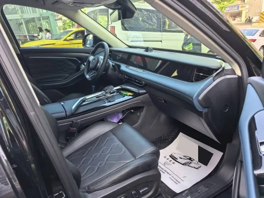 2021 Voyah FREE Range Extended 109HP REEV 33KWH,autocango,china used car exporter,china ev exporter,chinese used car exporter,chinese used ev exporter