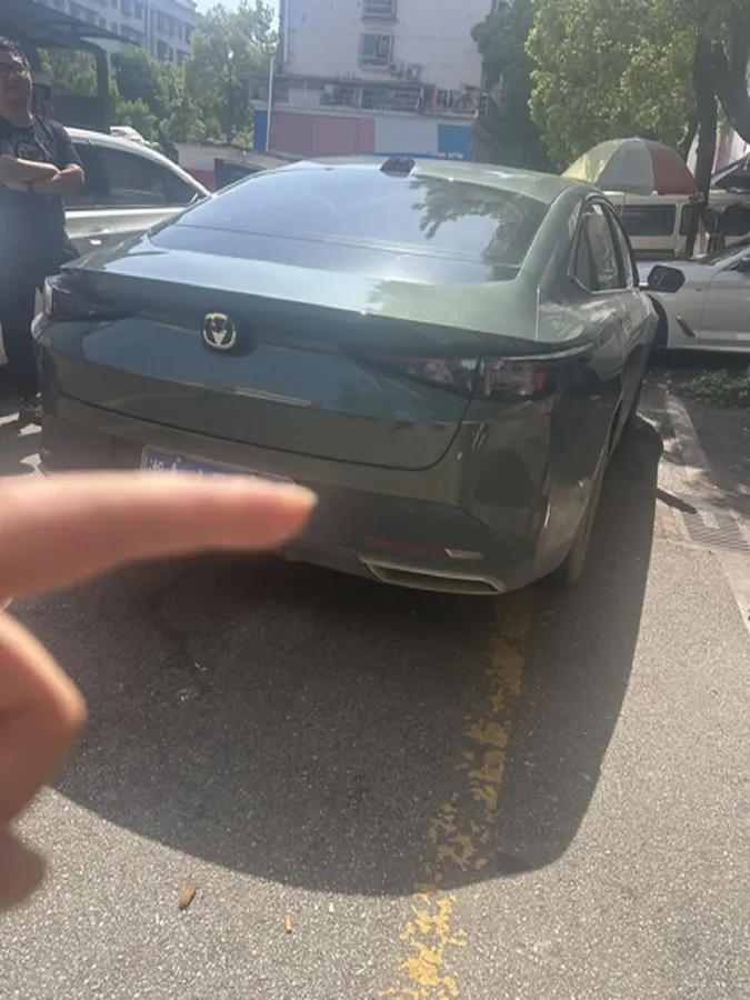 2023 ChangAn Oshan Z6 1.5T 188HP L4 7DCT,autocango,china used car exporter,china ev exporter,chinese used car exporter,chinese used ev exporter