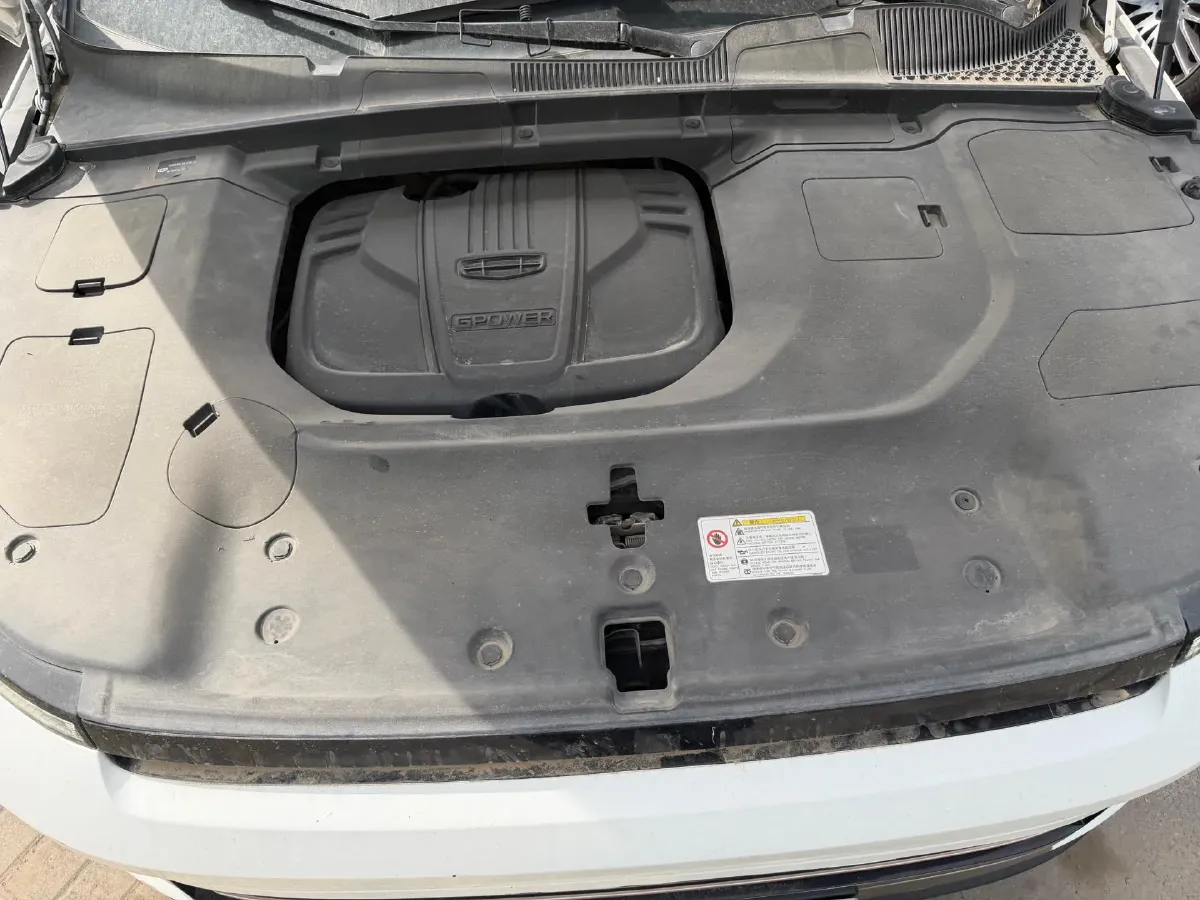 2020 Geely ICON 1.5T 177HP L3 7DCT,autocango,china used car exporter,china ev exporter,chinese used car exporter,chinese used ev exporter