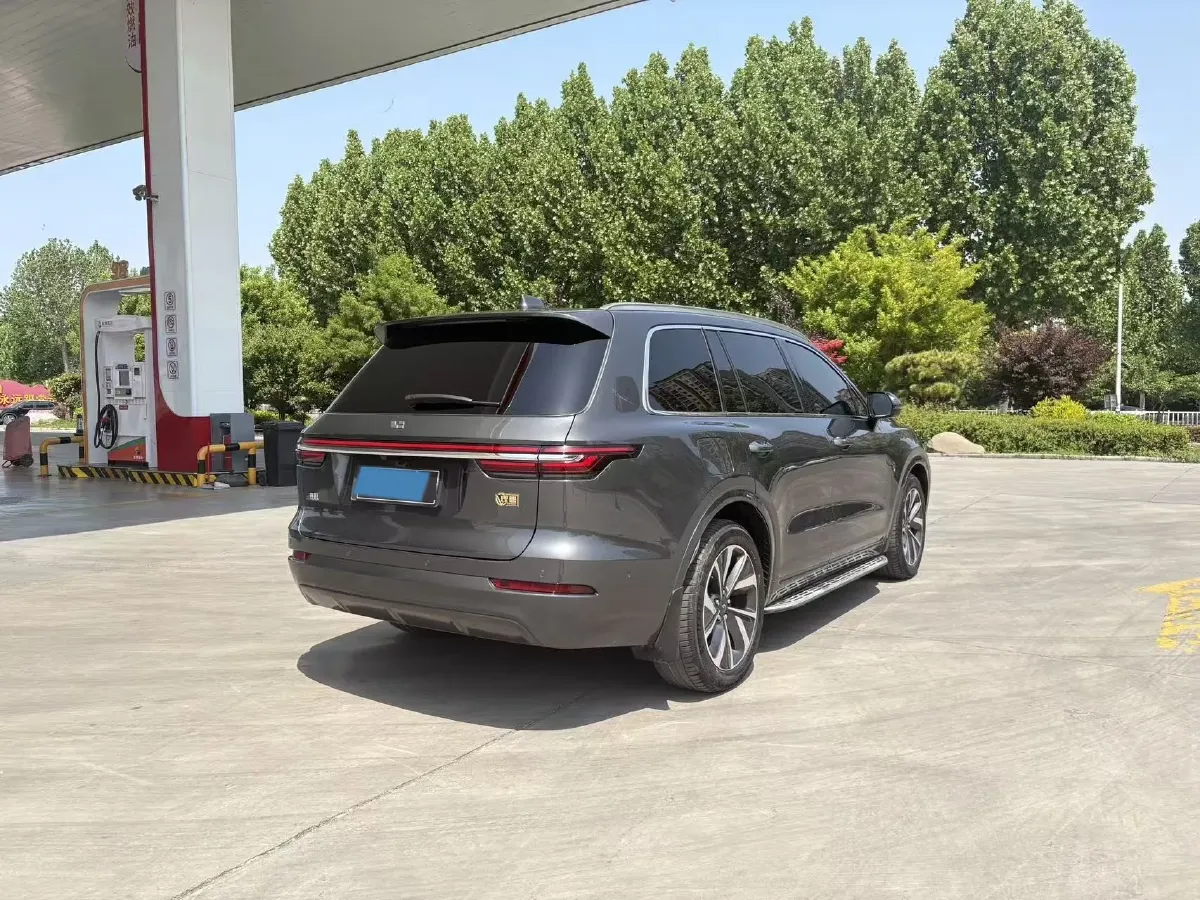 2021 Li ONE Range Extended 131HP REEV 40.5KWH,autocango,china used car exporter,china ev exporter,chinese used car exporter,chinese used ev exporter