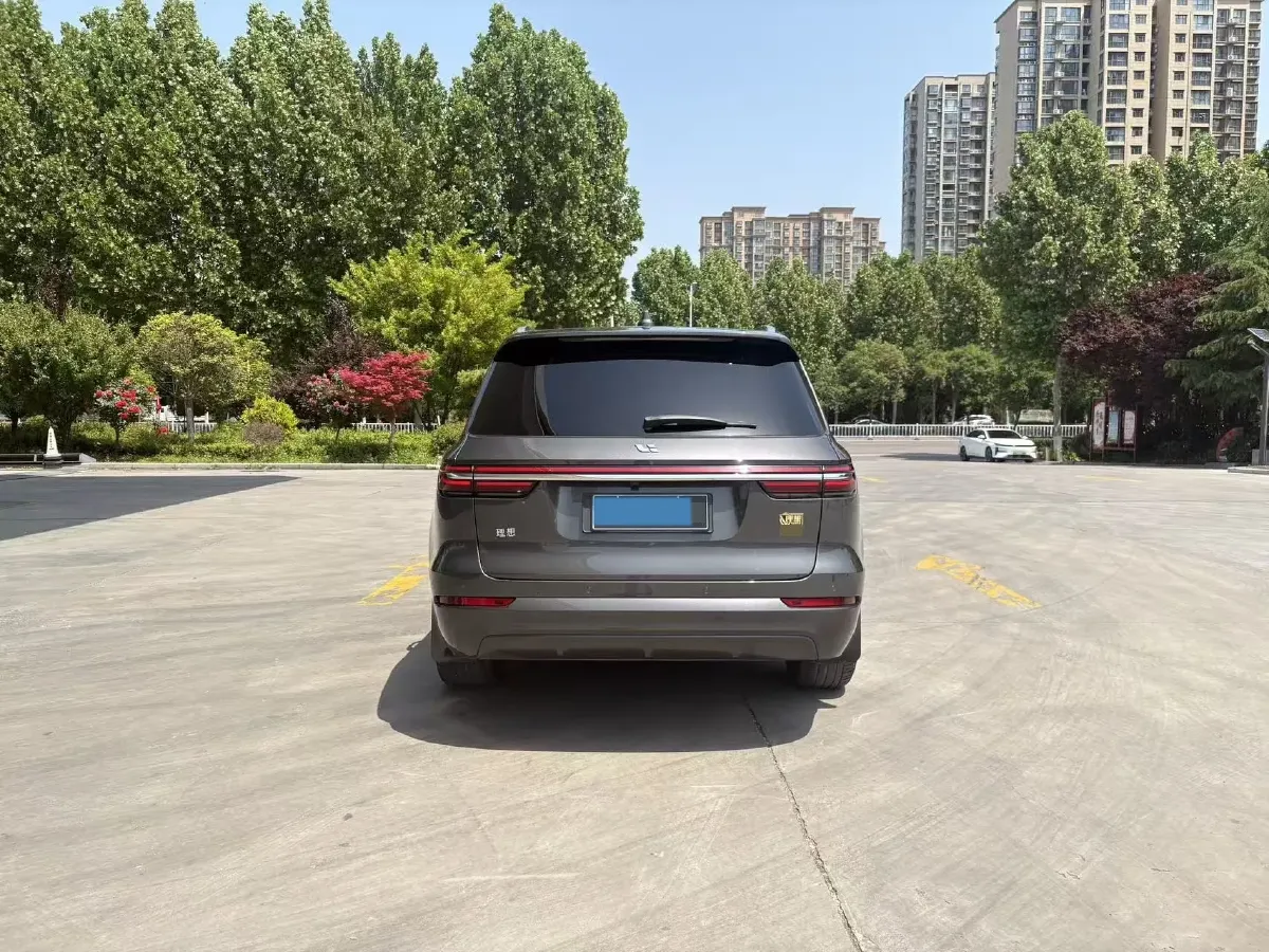 2021 Li ONE Range Extended 131HP REEV 40.5KWH,autocango,china used car exporter,china ev exporter,chinese used car exporter,chinese used ev exporter