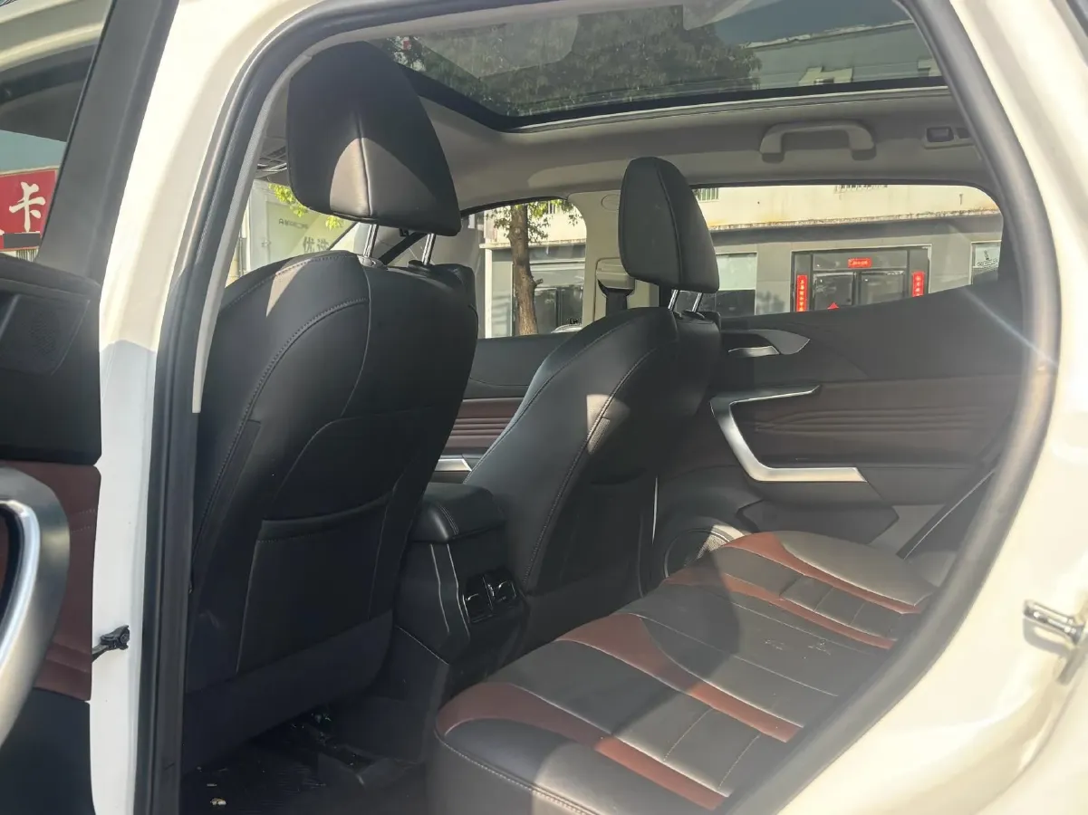 2021 WEY VV5 1.5T 171HP L4 7DCT,autocango,china used car exporter,china ev exporter,chinese used car exporter,chinese used ev exporter