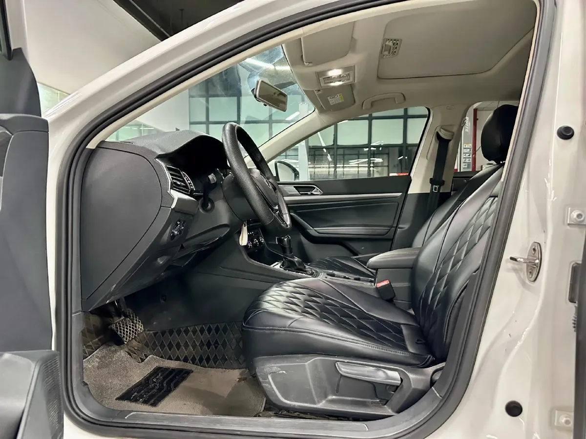 2021 Volkswagen Bora 1.5L 113HP L4 6AT,autocango,china used car exporter,china ev exporter,chinese used car exporter,chinese used ev exporter