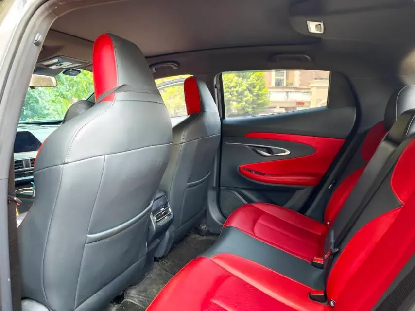 2020 ChangAn UNI-T 1.5T 180HP L4 7DCT,autocango,china used car exporter,china ev exporter,chinese used car exporter,chinese used ev exporter