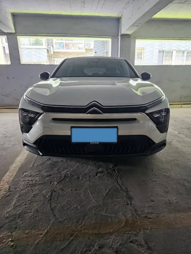 2025 Geely Preface 1.5T 181HP L4 7DCT,autocango,china used car exporter,china ev exporter,chinese used car exporter,chinese used ev exporter