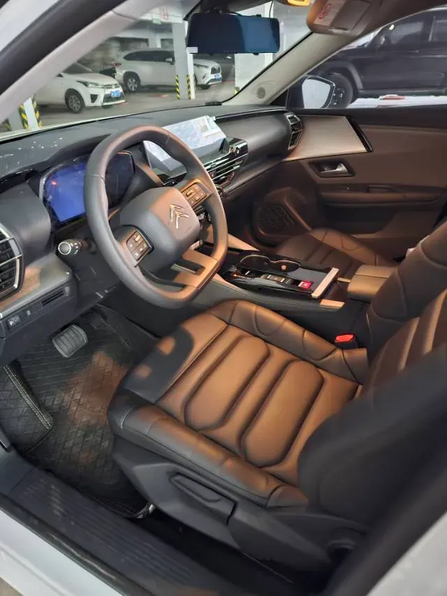 2025 Geely Preface 1.5T 181HP L4 7DCT,autocango,china used car exporter,china ev exporter,chinese used car exporter,chinese used ev exporter