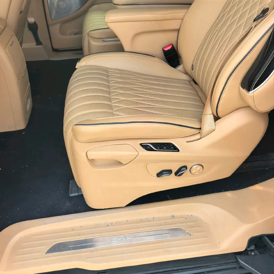 2022 Voyah Dream BEV 82KWH,autocango,china used car exporter,china ev exporter,chinese used car exporter,chinese used ev exporter