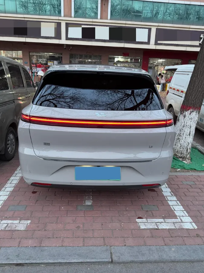 2024 Li L6 Range Extended 154HP L4 REEV 36.8KWH,autocango,china used car exporter,china ev exporter,chinese used car exporter,chinese used ev exporter