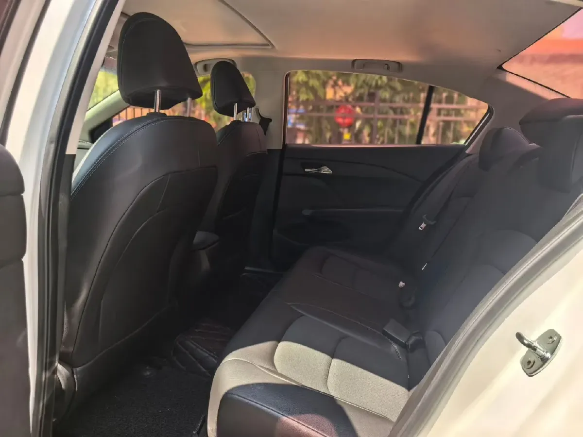 2019 Chevrolet Cavalier 1.5L 113HP L4 6AT,autocango,china used car exporter,china ev exporter,chinese used car exporter,chinese used ev exporter