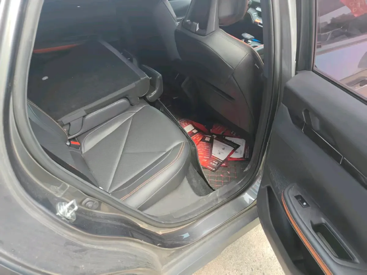 2023 ChangAn UNI-V iDD 1.5T 170HP L4 6TCT PHEV 18.4KWH,autocango,china used car exporter,china ev exporter,chinese used car exporter,chinese used ev exporter