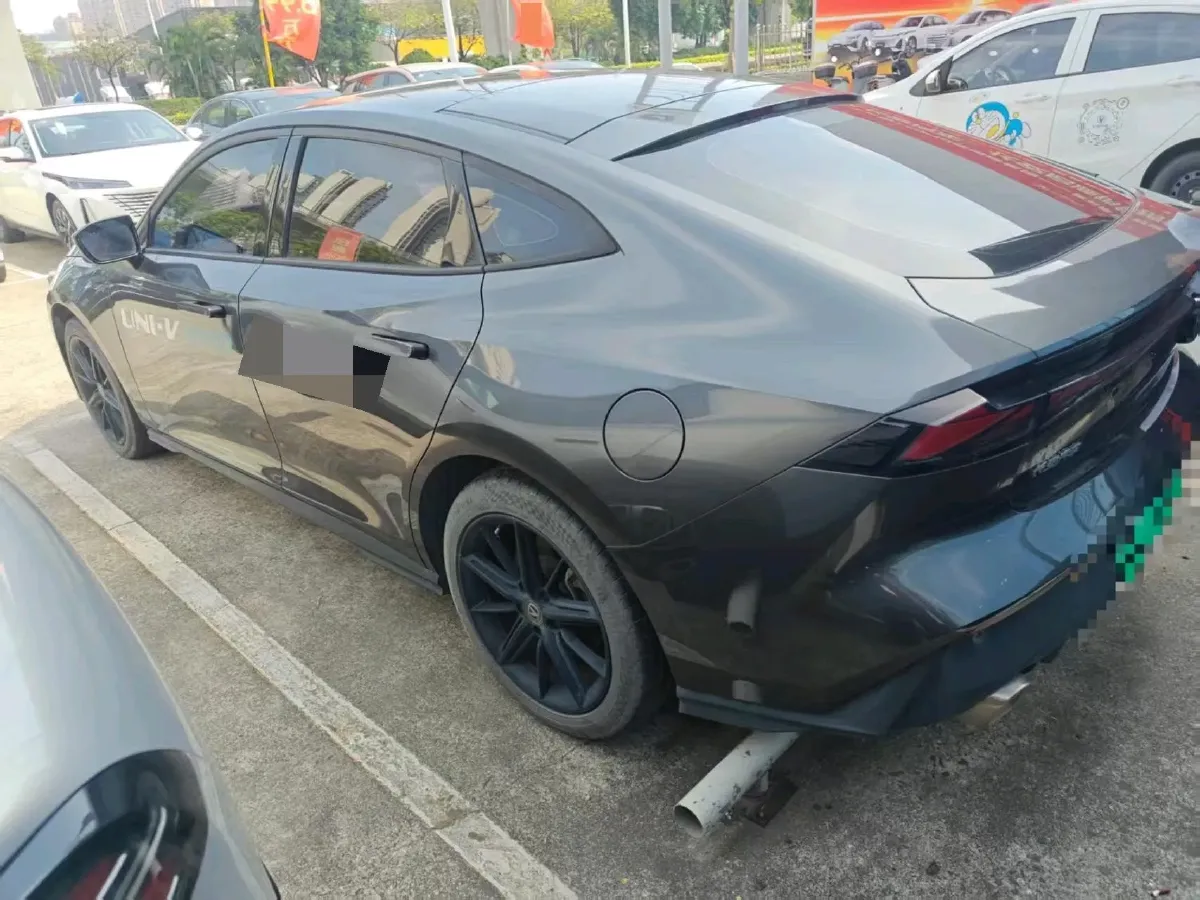 2023 ChangAn UNI-V iDD 1.5T 170HP L4 6TCT PHEV 18.4KWH,autocango,china used car exporter,china ev exporter,chinese used car exporter,chinese used ev exporter