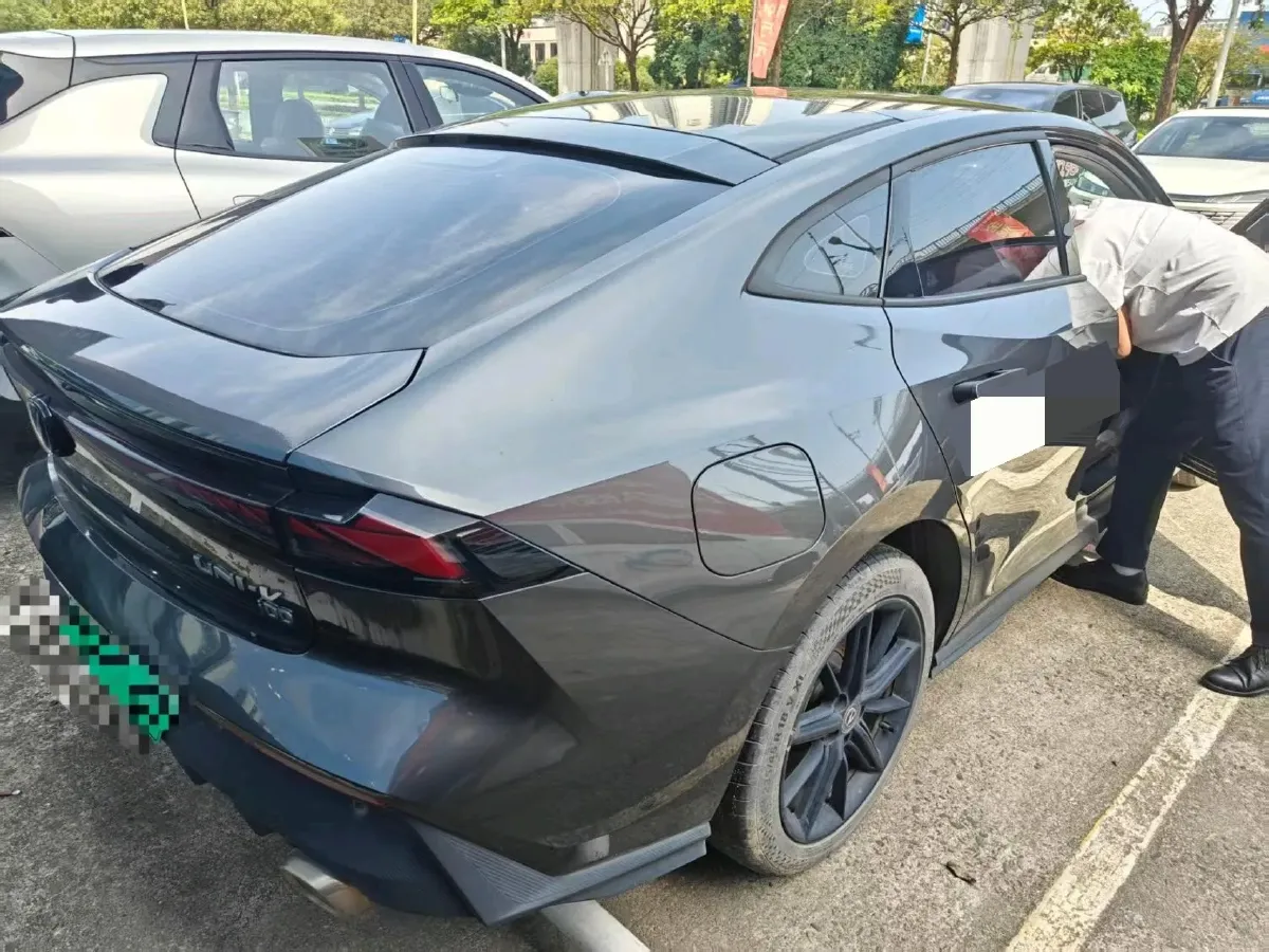 2023 ChangAn UNI-V iDD 1.5T 170HP L4 6TCT PHEV 18.4KWH,autocango,china used car exporter,china ev exporter,chinese used car exporter,chinese used ev exporter