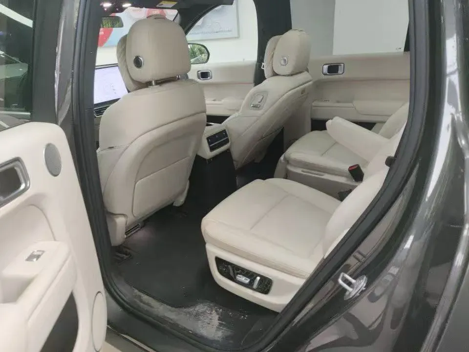 2022 Li L9 Range Extended 154HP REEV 42.6KWH,autocango,china used car exporter,china ev exporter,chinese used car exporter,chinese used ev exporter