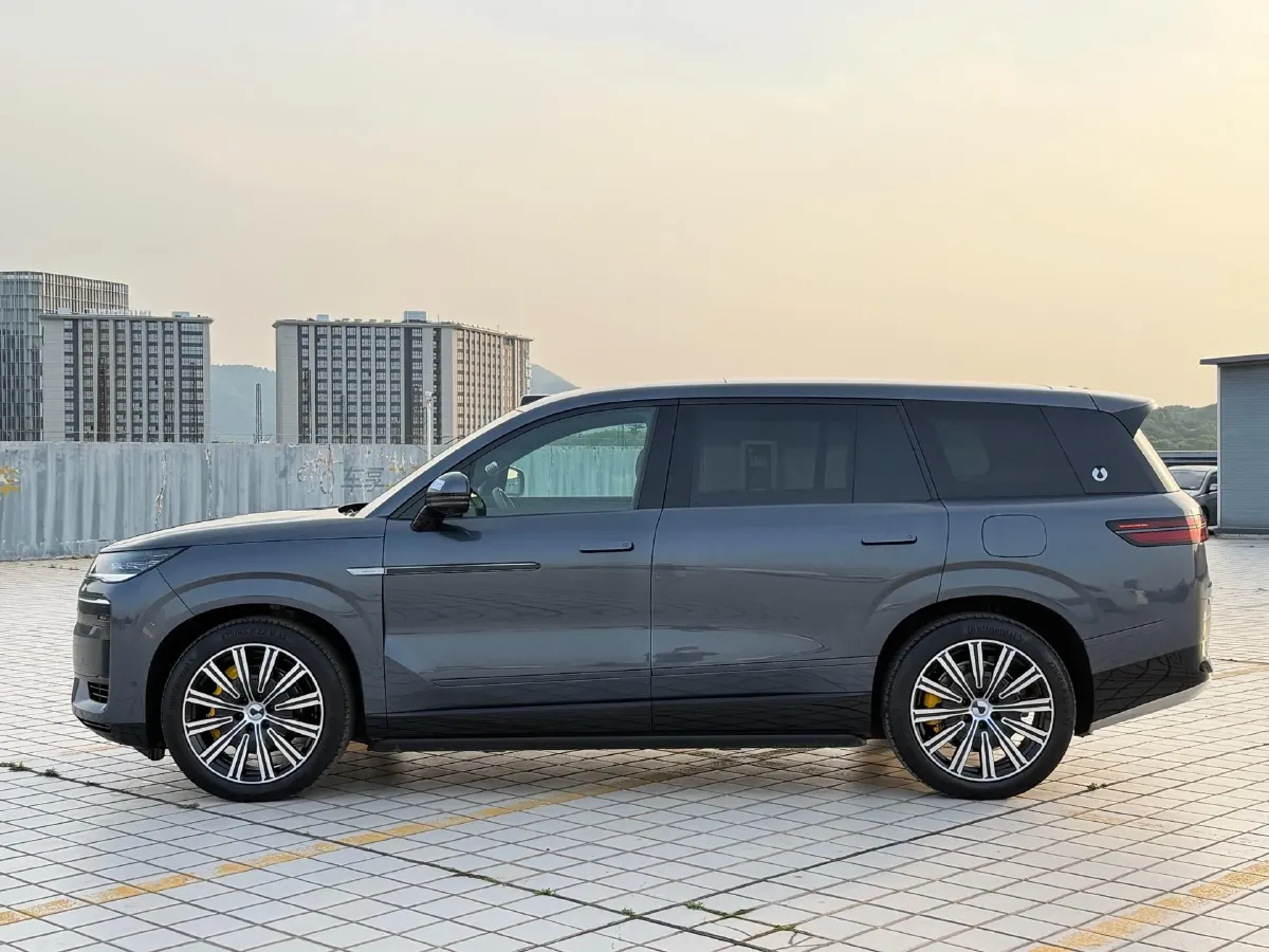 2026 Denza DenzaN9 2.0T 207HP L4 E-CVT PHEV,autocango,china used car exporter,china ev exporter,chinese used car exporter,chinese used ev exporter