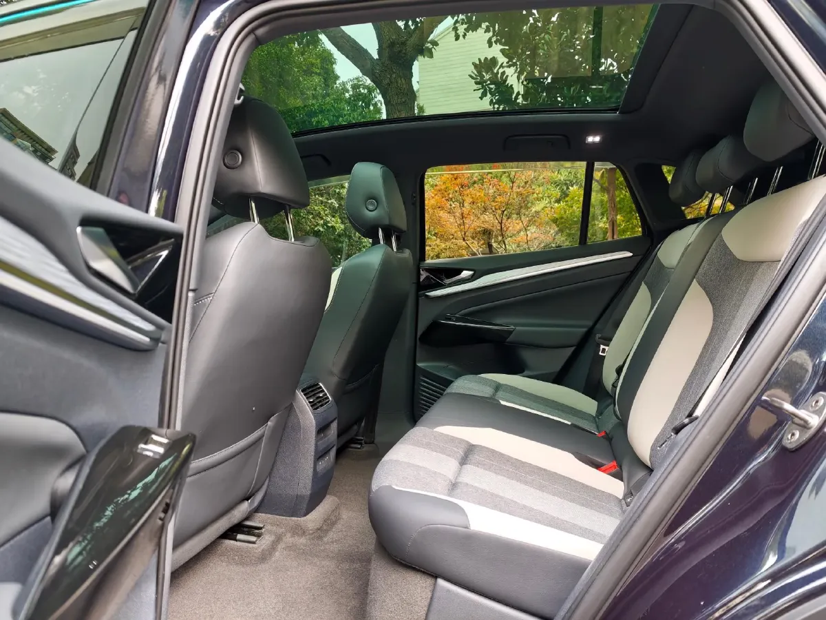 2022 Volkswagen ID.4 Crozz BEV 55.7KWH,autocango,china used car exporter,china ev exporter,chinese used car exporter,chinese used ev exporter