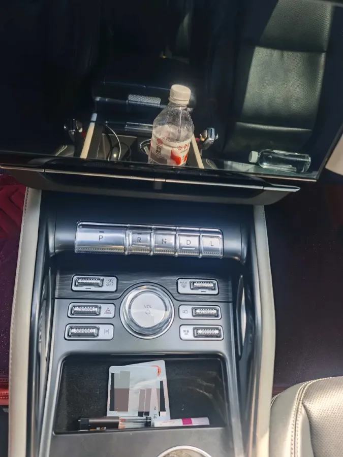 2023 Lincoln Nautilus 2.0T 261HP L4 8AT,autocango,china used car exporter,china ev exporter,chinese used car exporter,chinese used ev exporter