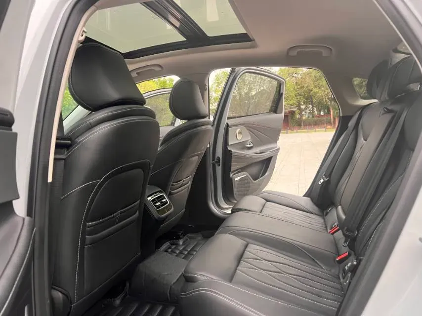 2025 Chery Arrizo 8 1.6T 197HP L4 7DCT,autocango,china used car exporter,china ev exporter,chinese used car exporter,chinese used ev exporter