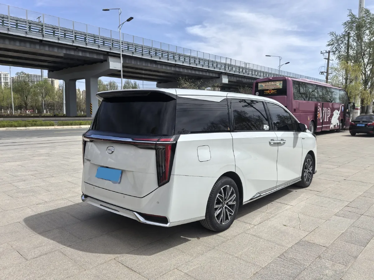 2024 GAC Trumpchi M8 2.0T 252HP L4 8AT,autocango,china used car exporter,china ev exporter,chinese used car exporter,chinese used ev exporter