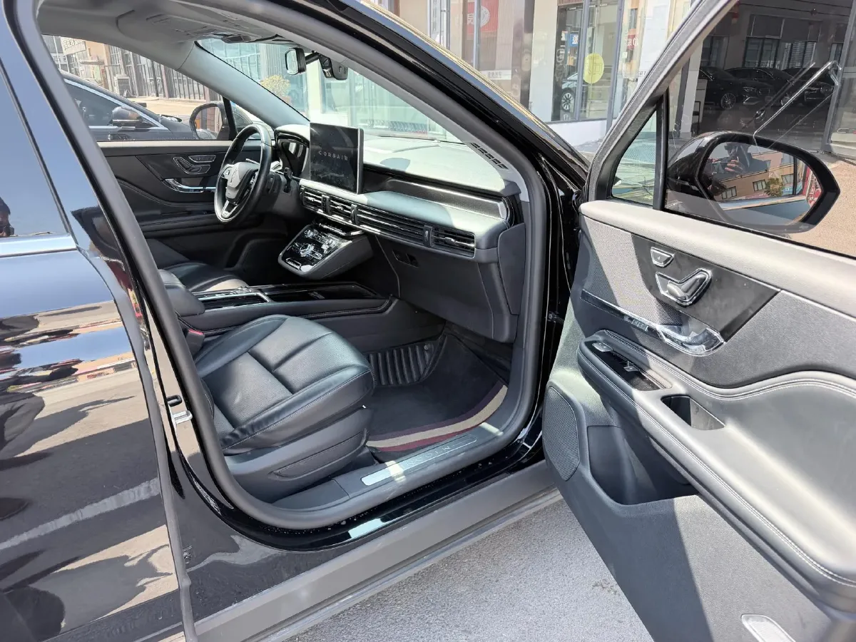 2022 Lincoln Corsair 2.0T 245HP L4 8AT,autocango,china used car exporter,china ev exporter,chinese used car exporter,chinese used ev exporter