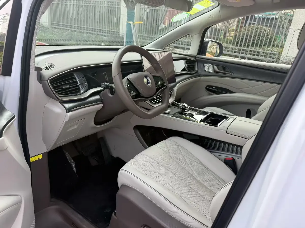 2022 BMW X2 2.0T 192HP L4 8AT,autocango,china used car exporter,china ev exporter,chinese used car exporter,chinese used ev exporter