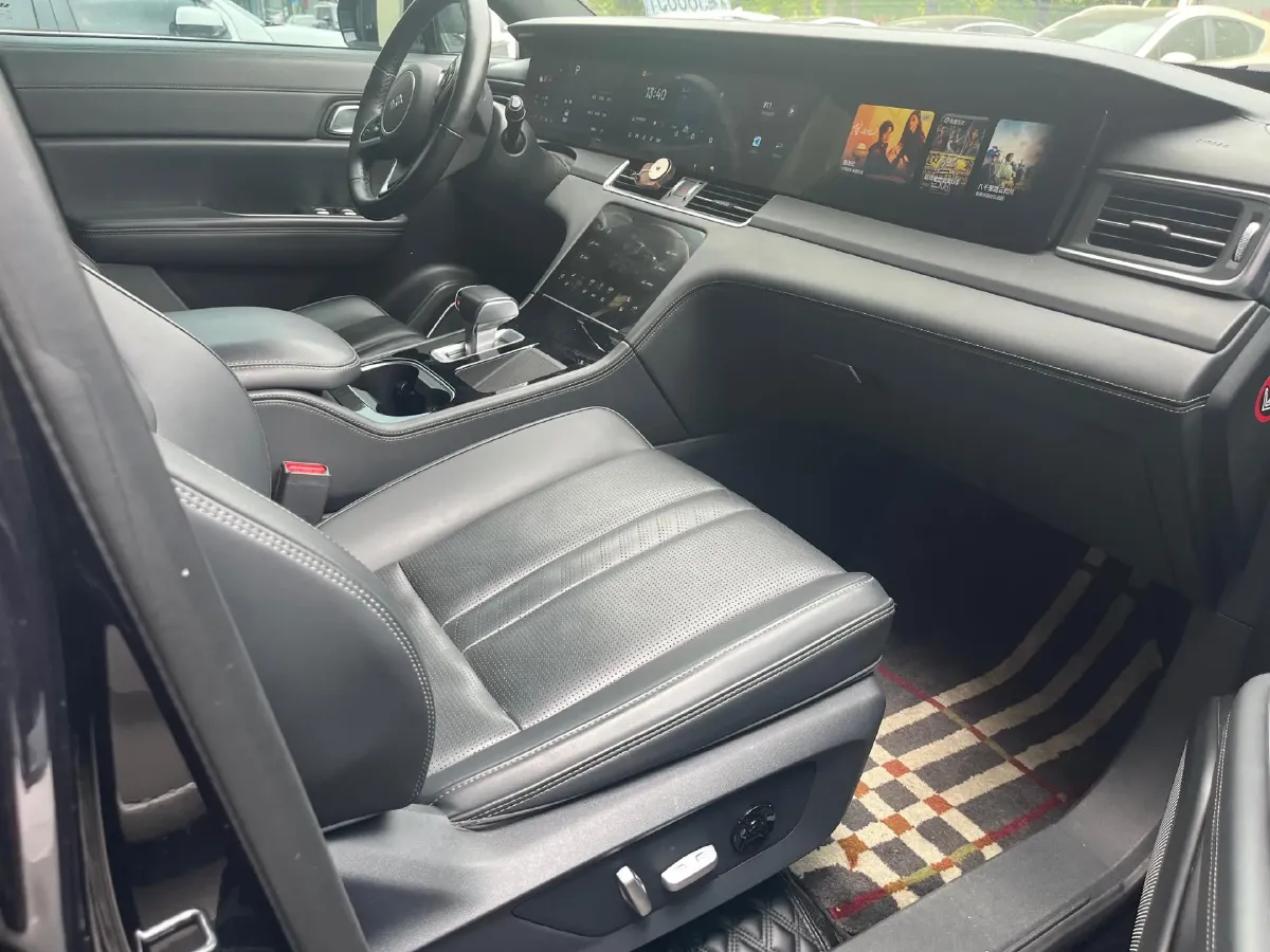 2020 Li ONE Range Extended 131HP REEV 40.5KWH,autocango,china used car exporter,china ev exporter,chinese used car exporter,chinese used ev exporter