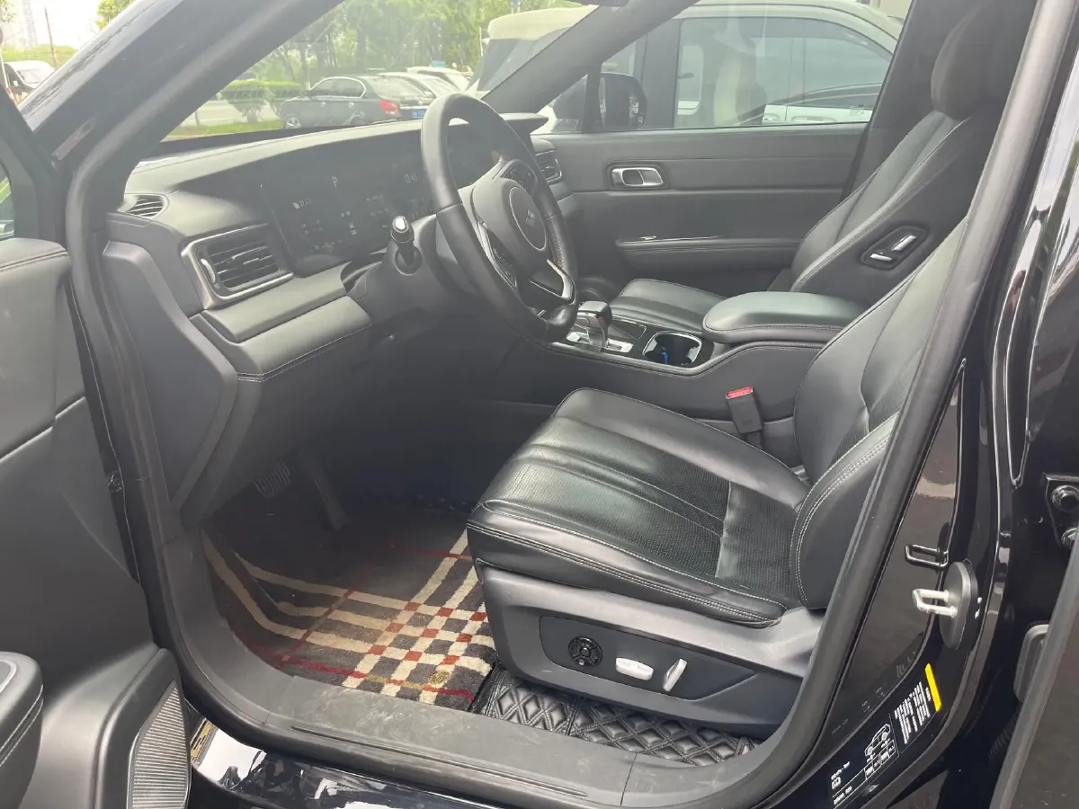 2020 Li ONE Range Extended 131HP REEV 40.5KWH,autocango,china used car exporter,china ev exporter,chinese used car exporter,chinese used ev exporter