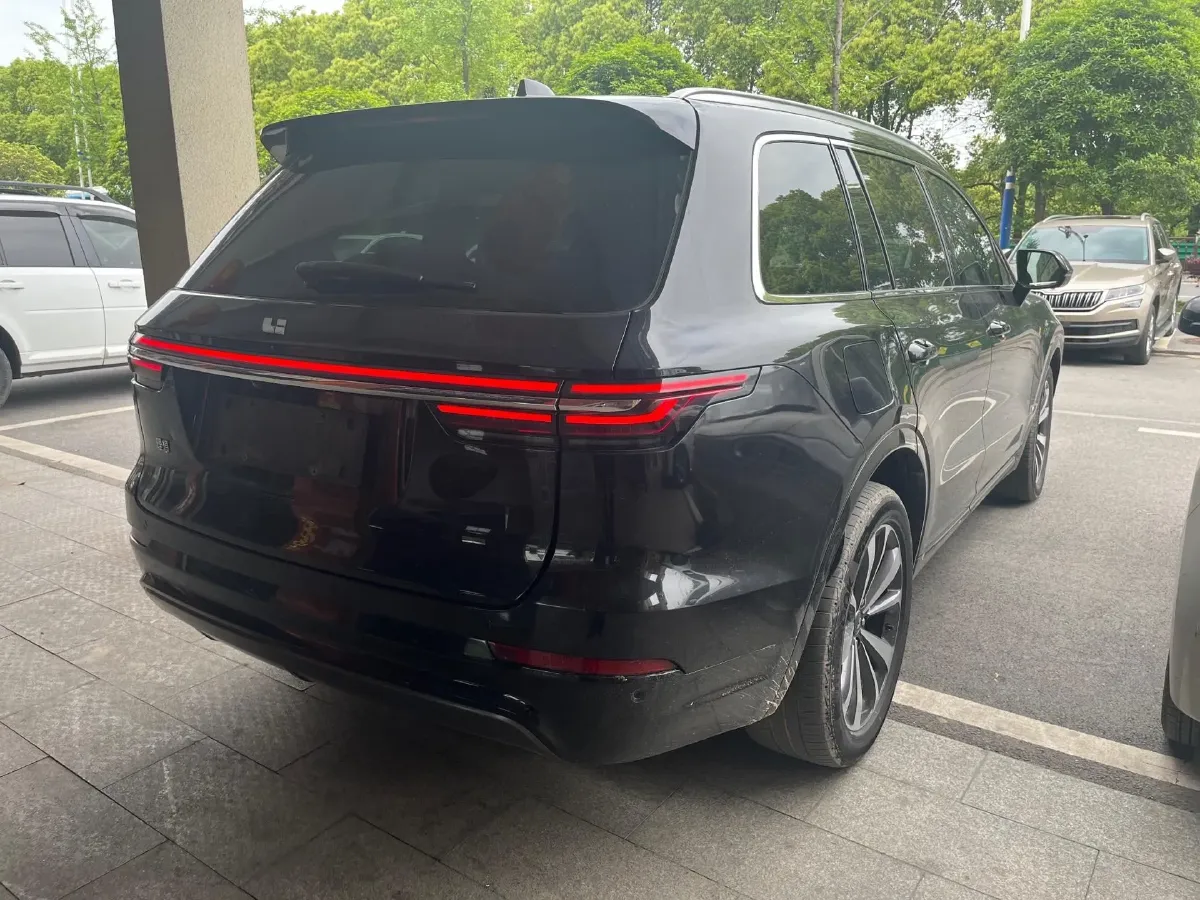 2020 Li ONE Range Extended 131HP REEV 40.5KWH,autocango,china used car exporter,china ev exporter,chinese used car exporter,chinese used ev exporter