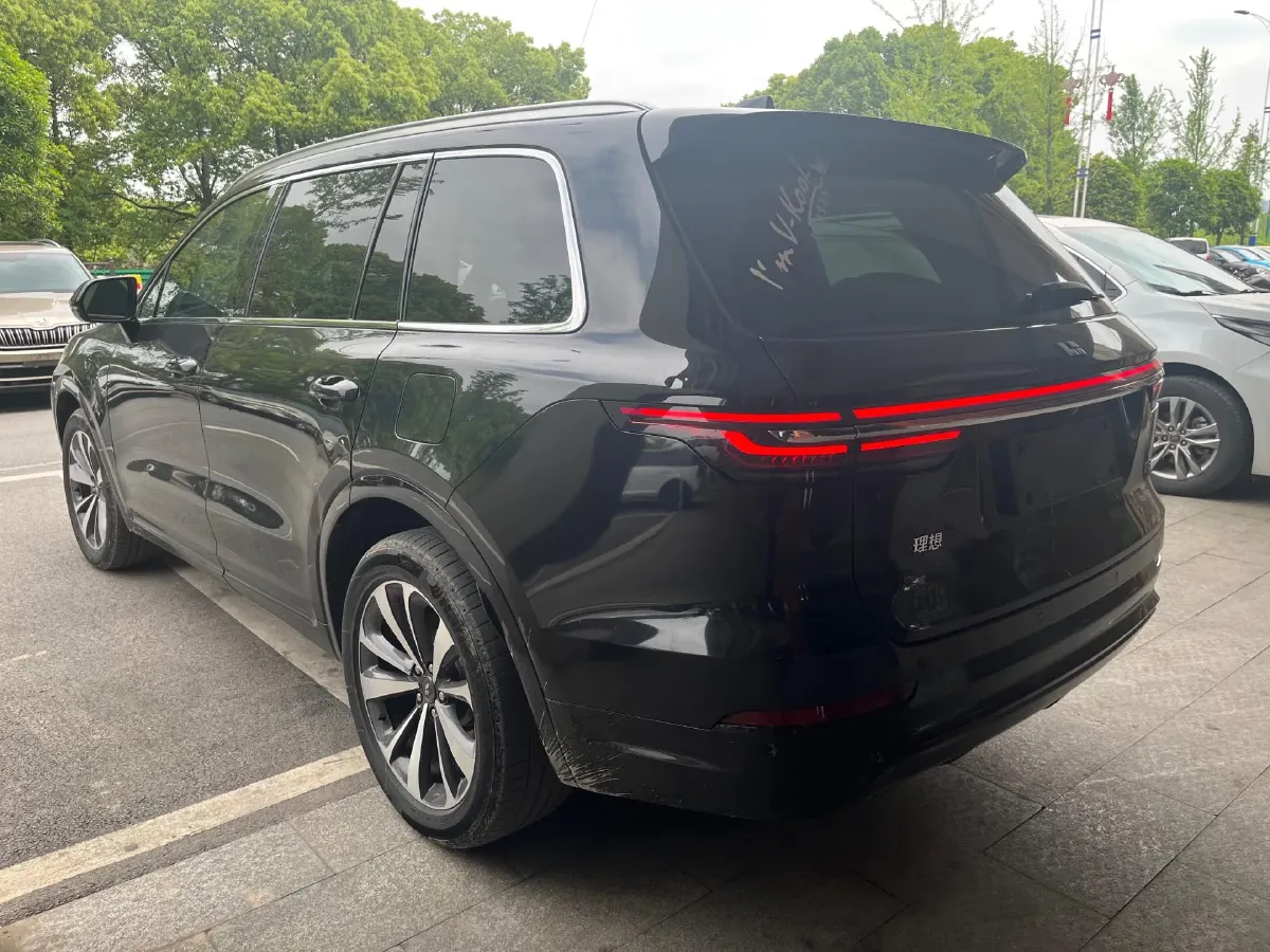 2020 Li ONE Range Extended 131HP REEV 40.5KWH,autocango,china used car exporter,china ev exporter,chinese used car exporter,chinese used ev exporter