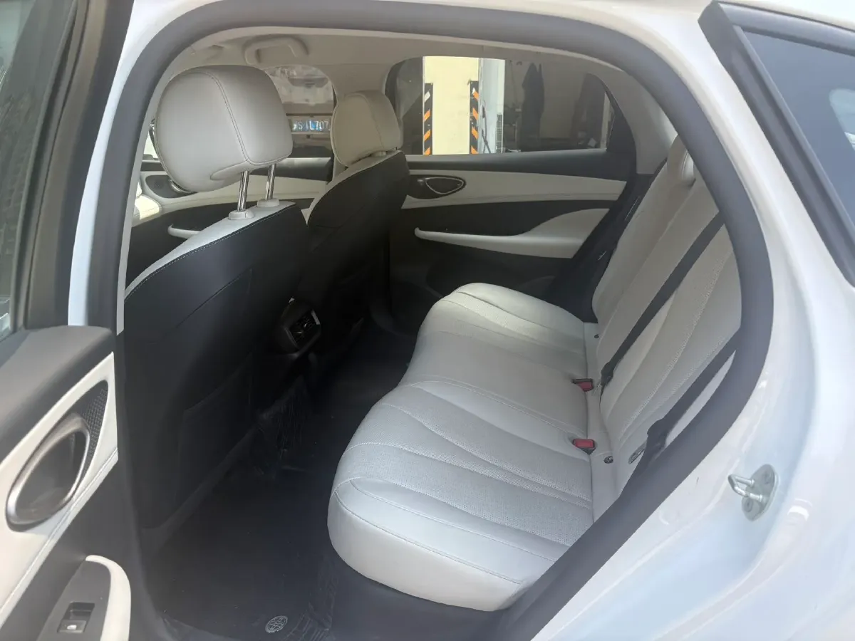 2025 BYD Seal05 DM-i 1.5L 101HP L4 E-CVT PHEV 7.68KWH,autocango,china used car exporter,china ev exporter,chinese used car exporter,chinese used ev exporter