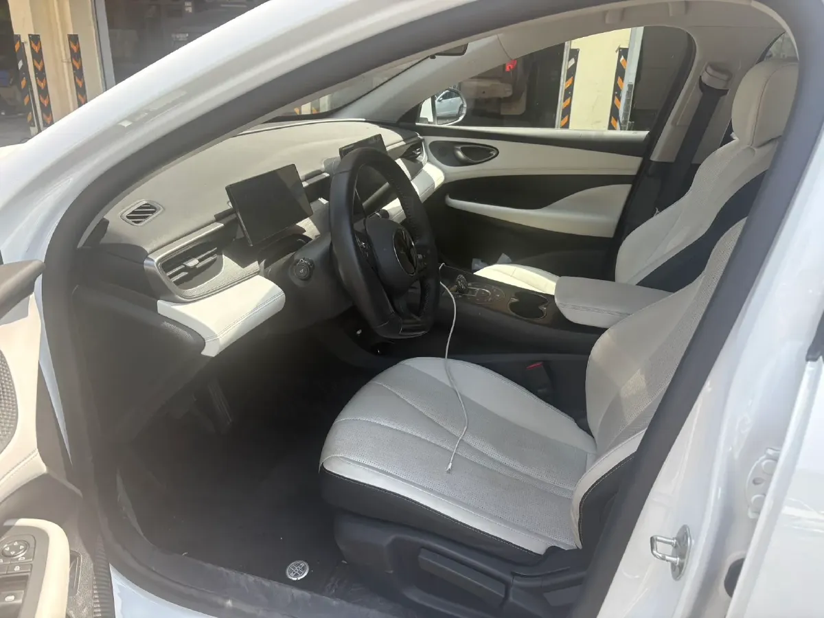 2025 BYD Seal05 DM-i 1.5L 101HP L4 E-CVT PHEV 7.68KWH,autocango,china used car exporter,china ev exporter,chinese used car exporter,chinese used ev exporter