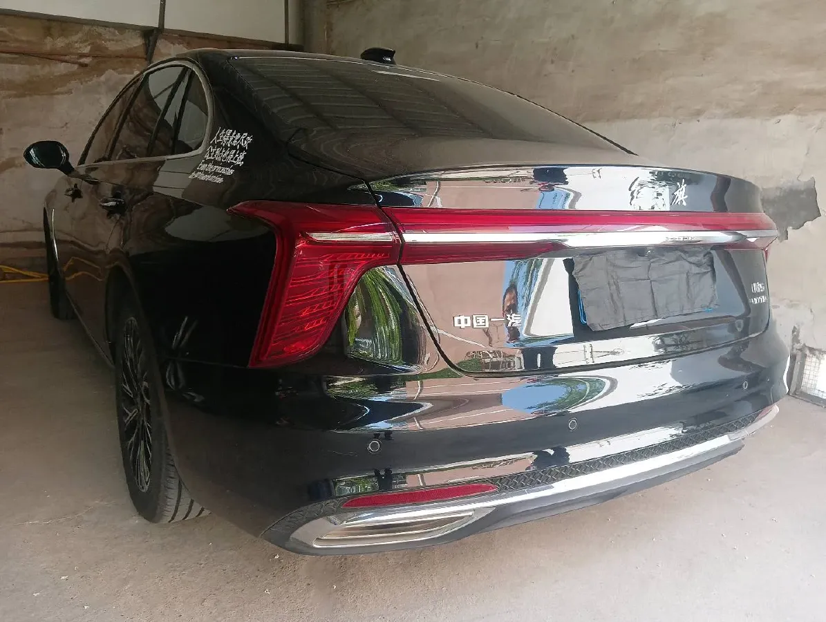 2024 HongQi H5 2.0T 224HP L4 8AT,autocango,china used car exporter,china ev exporter,chinese used car exporter,chinese used ev exporter