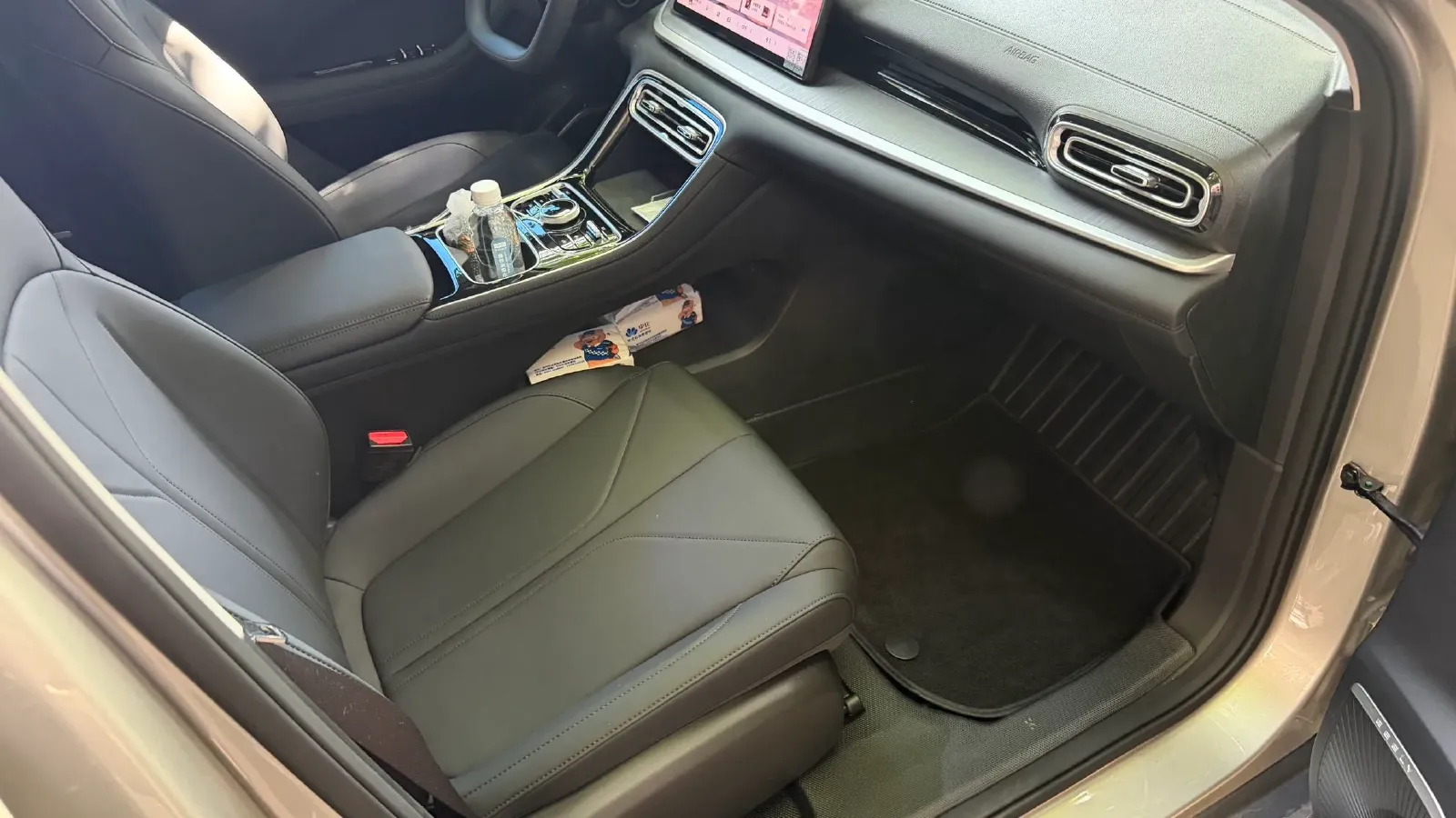 2025 ChangAn KuaYue KuaYueXing V5 EV BEV 41.86KWH,autocango,china used car exporter,china ev exporter,chinese used car exporter,chinese used ev exporter