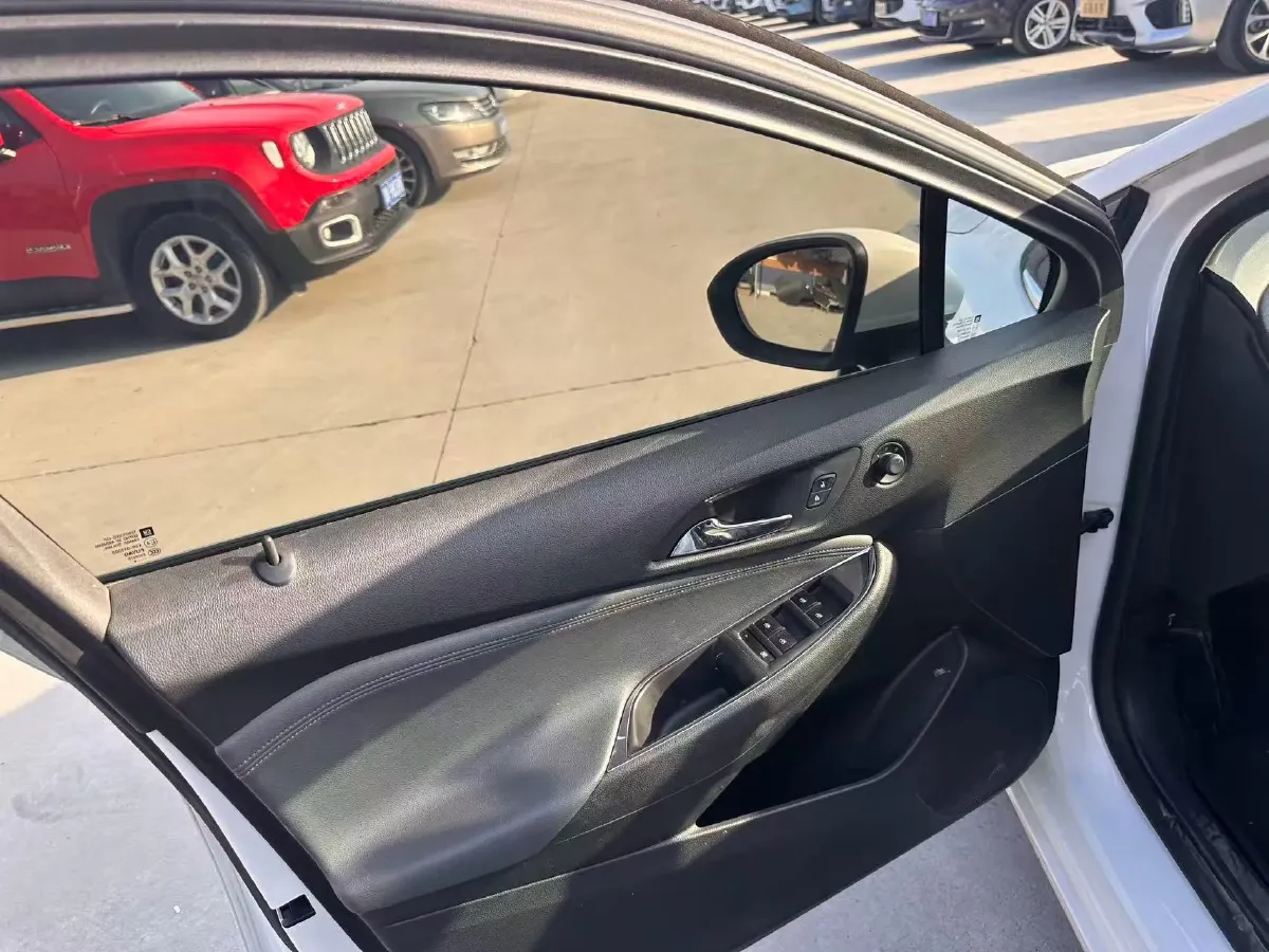 2018 Chevrolet Cruze 1.5L 114HP L4 6AT,autocango,china used car exporter,china ev exporter,chinese used car exporter,chinese used ev exporter