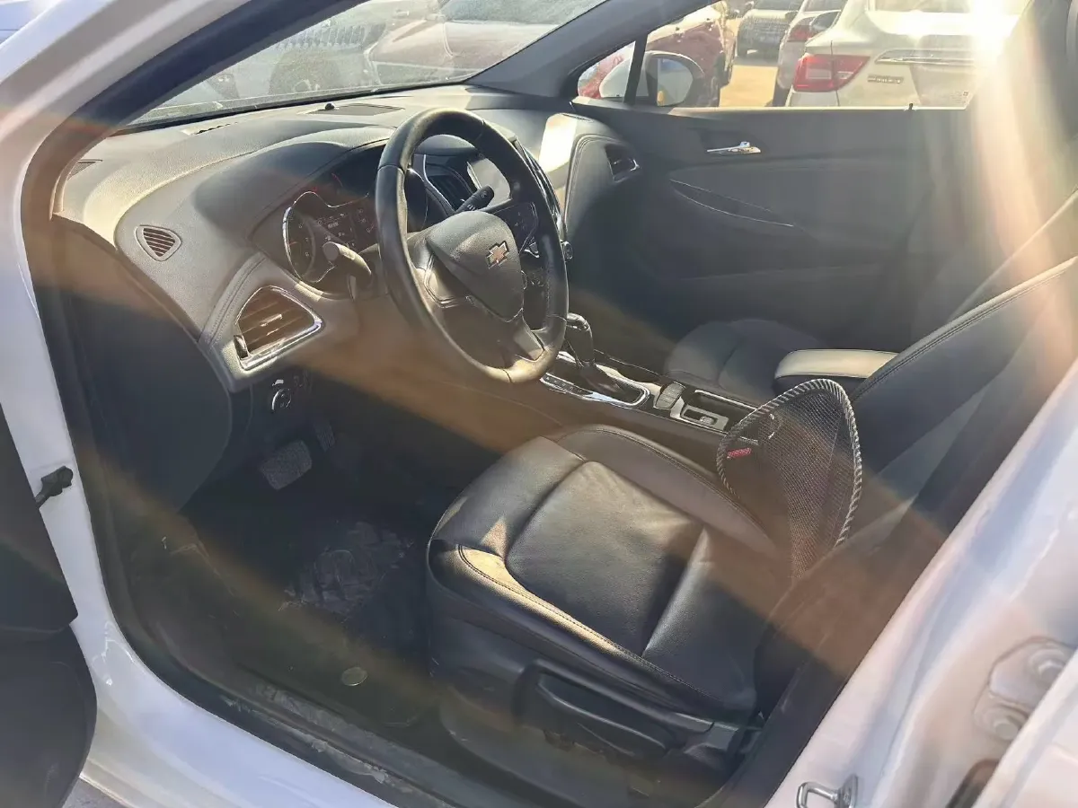 2018 Chevrolet Cruze 1.5L 114HP L4 6AT,autocango,china used car exporter,china ev exporter,chinese used car exporter,chinese used ev exporter