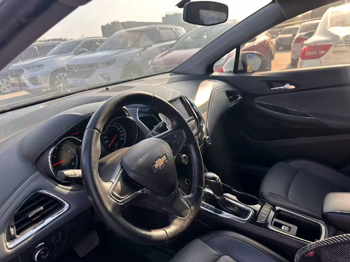 2018 Chevrolet Cruze 1.5L 114HP L4 6AT,autocango,china used car exporter,china ev exporter,chinese used car exporter,chinese used ev exporter