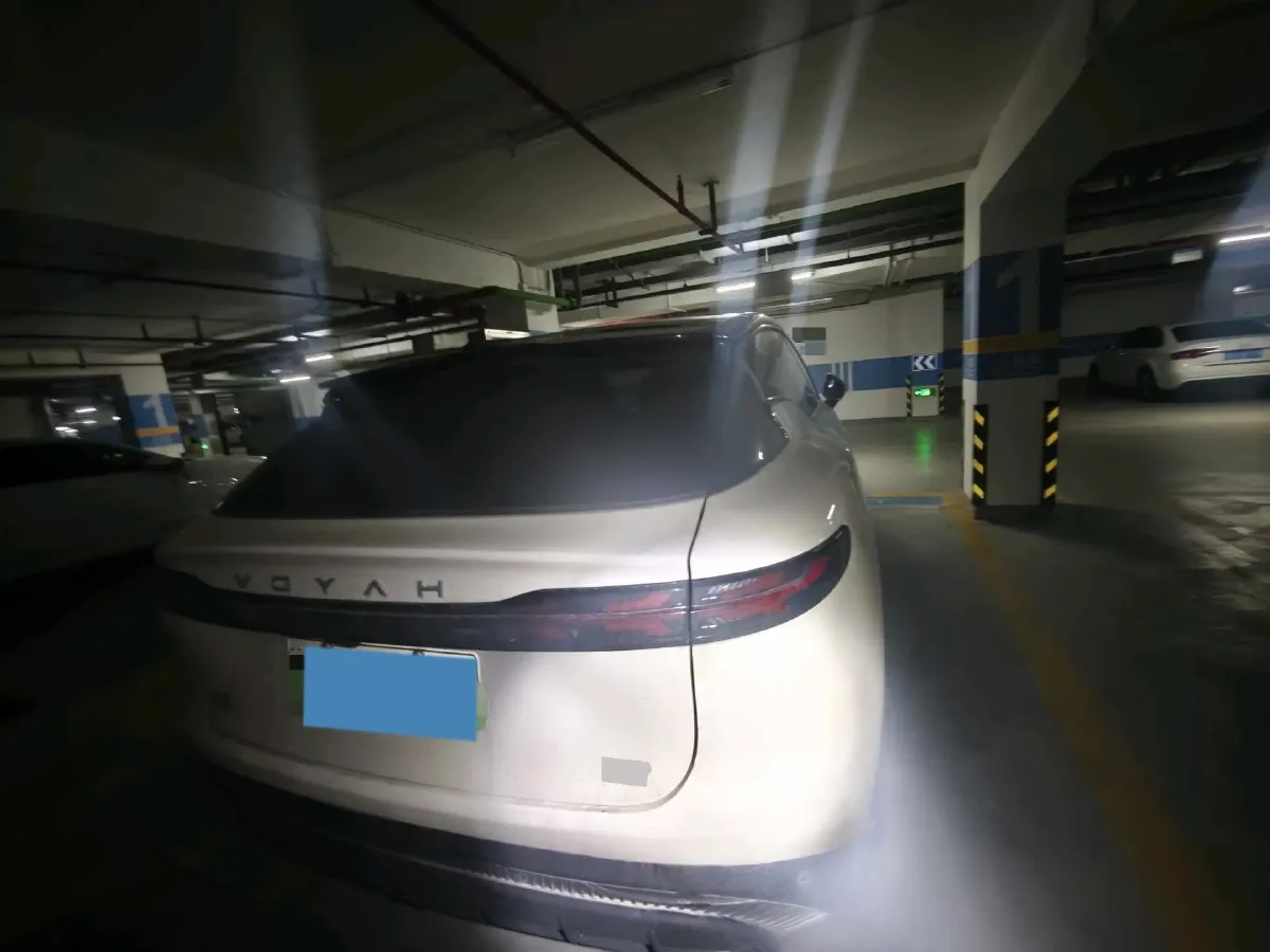 2024 Voyah ZhiYin BEV 109KWH,autocango,china used car exporter,china ev exporter,chinese used car exporter,chinese used ev exporter