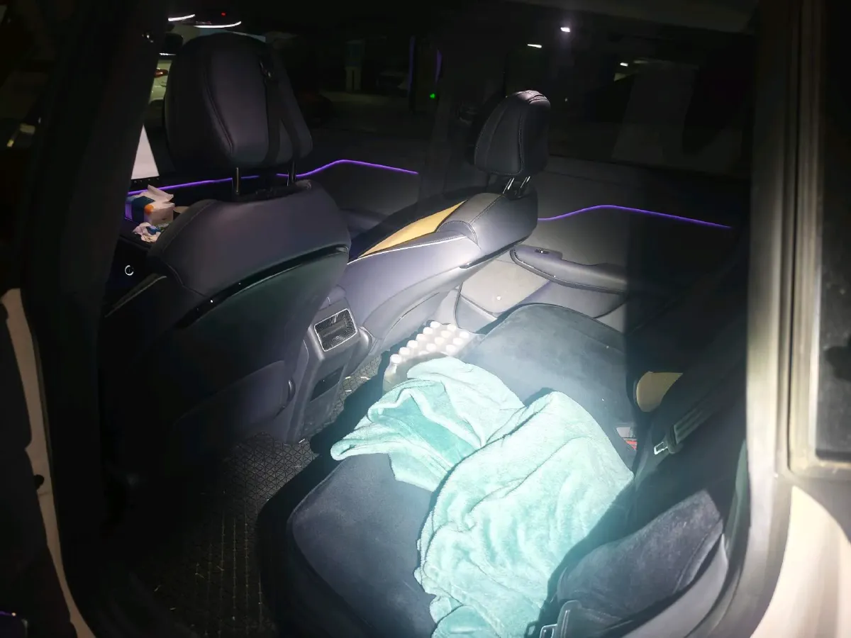 2024 Voyah ZhiYin BEV 109KWH,autocango,china used car exporter,china ev exporter,chinese used car exporter,chinese used ev exporter