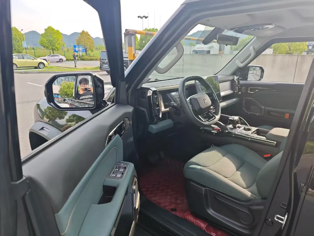 2023 Jetour Traveller 1.5T 184HP L4 7DCT,autocango,china used car exporter,china ev exporter,chinese used car exporter,chinese used ev exporter