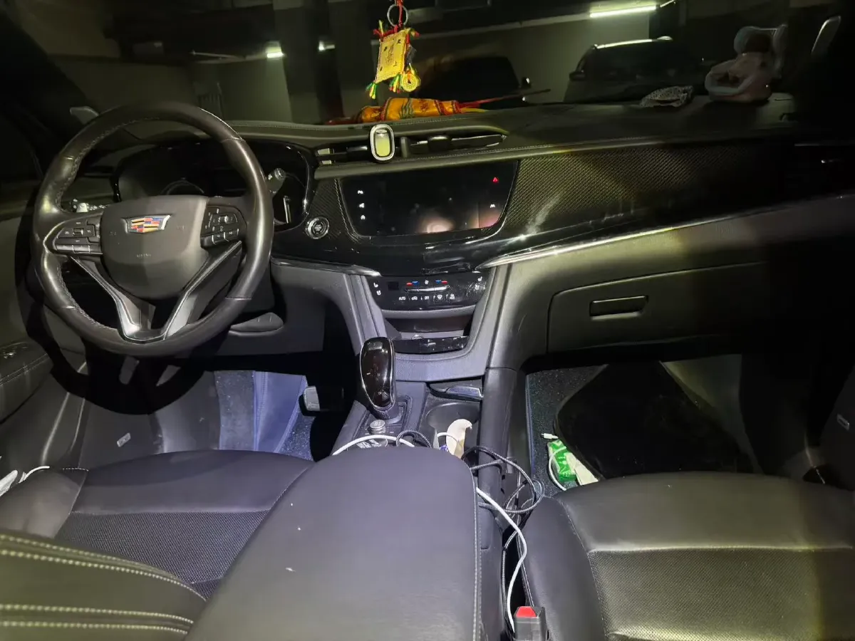 2020 Cadillac XT6 2.0T 237HP L4 9AT,autocango,china used car exporter,china ev exporter,chinese used car exporter,chinese used ev exporter