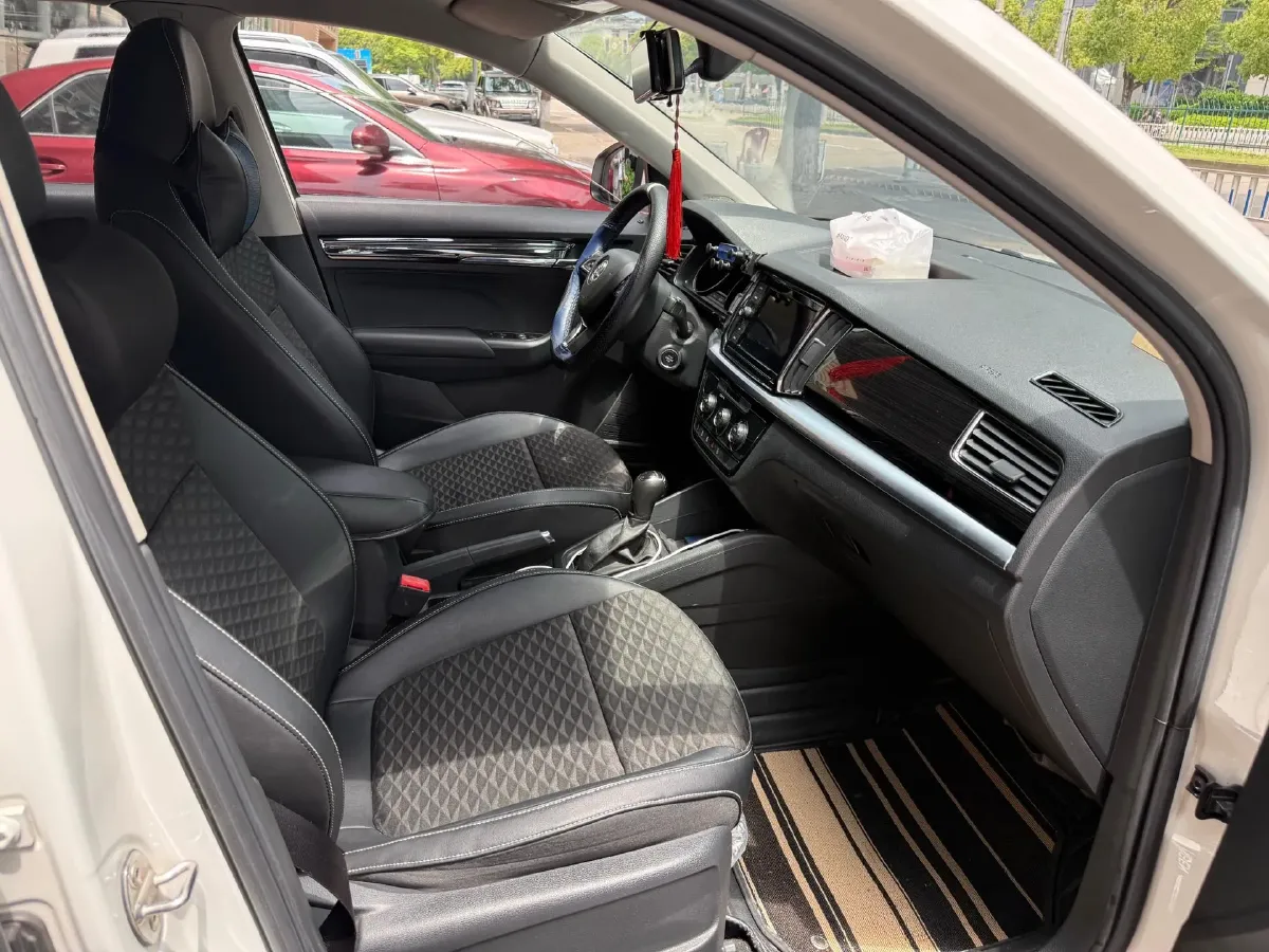 2018 Volkswagen Lavida 1.2T 116HP L4 7DCT,autocango,china used car exporter,china ev exporter,chinese used car exporter,chinese used ev exporter