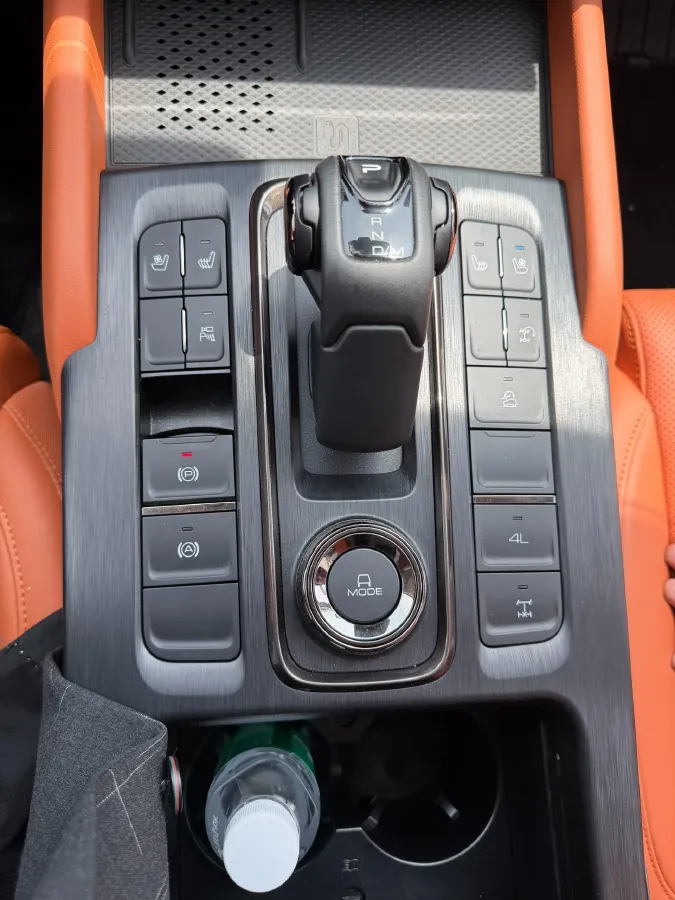 2024 Haval H9 2.0T 224HP L4 8AT,autocango,china used car exporter,china ev exporter,chinese used car exporter,chinese used ev exporter