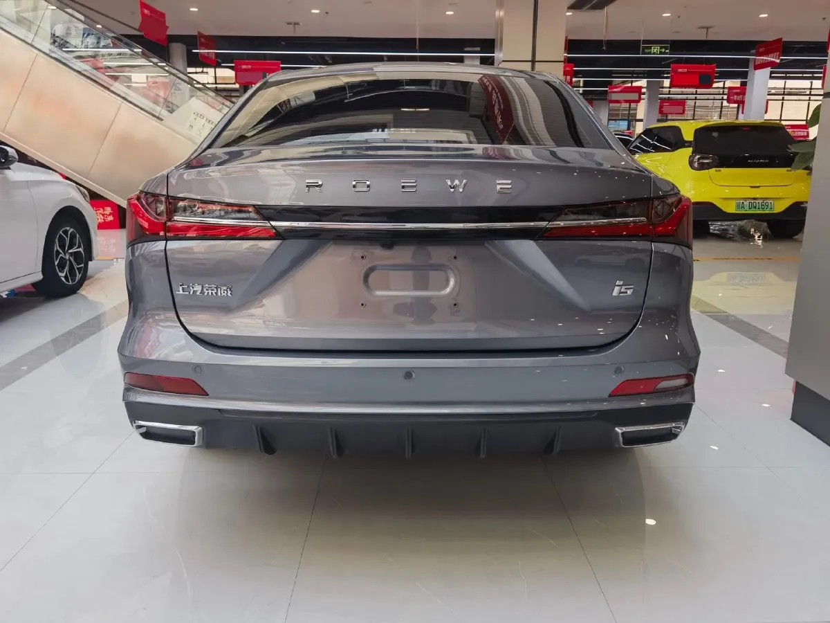 2023 Roewe i5 1.5L 129HP L4 CVT,autocango,china used car exporter,china ev exporter,chinese used car exporter,chinese used ev exporter