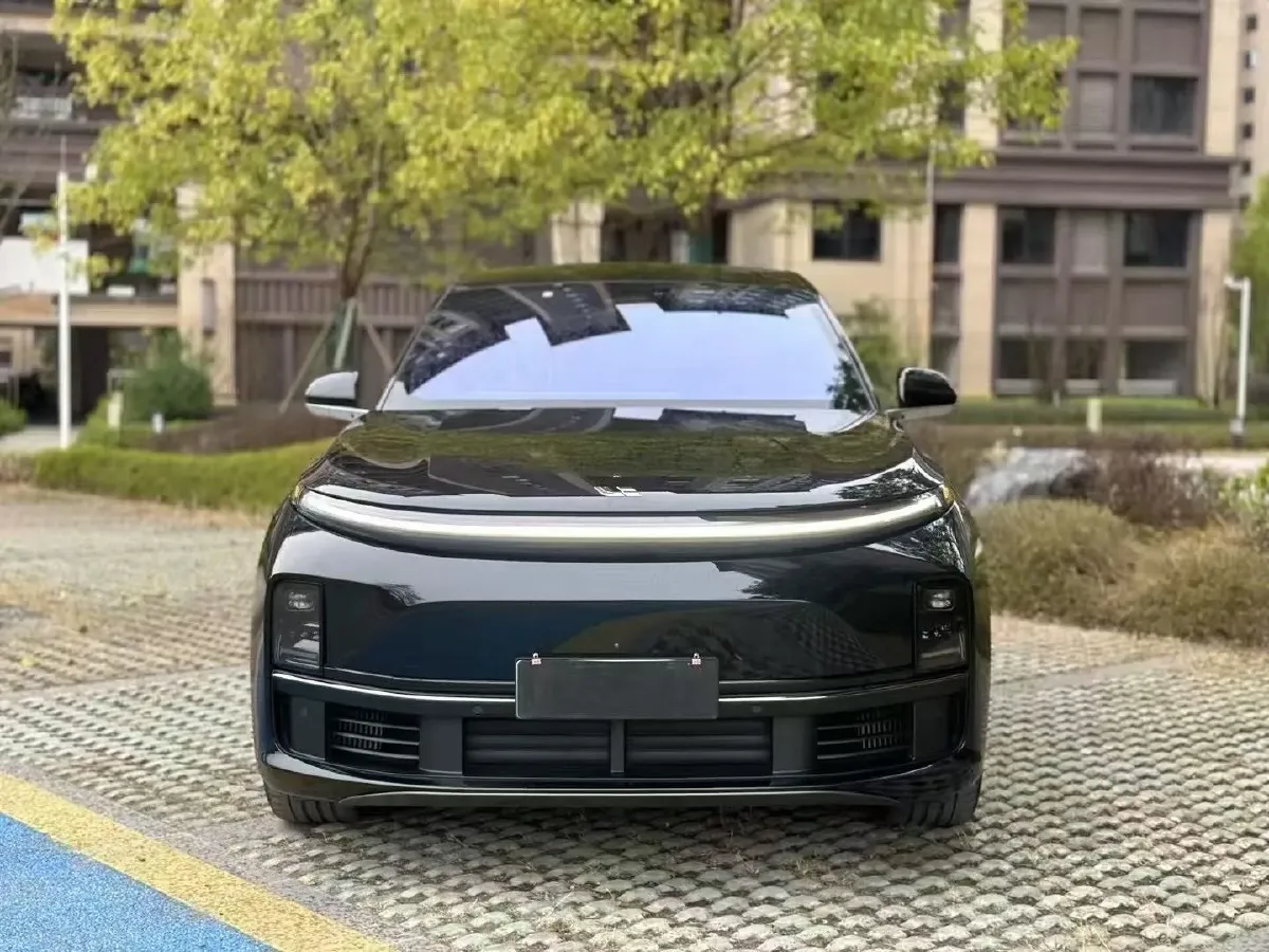 2023 Li L7 Range Extended 154HP REEV 40.9KWH,autocango,china used car exporter,china ev exporter,chinese used car exporter,chinese used ev exporter