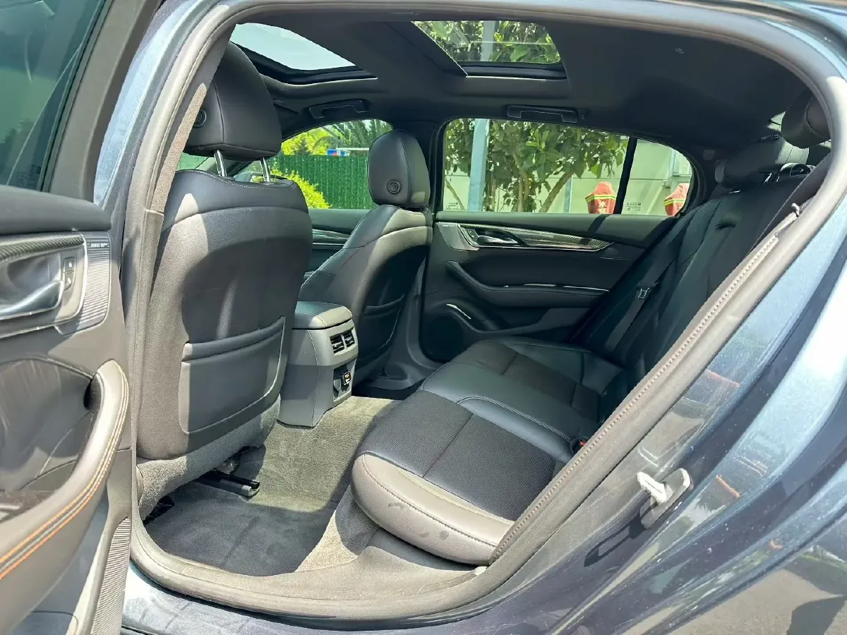 2020 Cadillac CT5 2.0T 237HP L4 10AT,autocango,china used car exporter,china ev exporter,chinese used car exporter,chinese used ev exporter