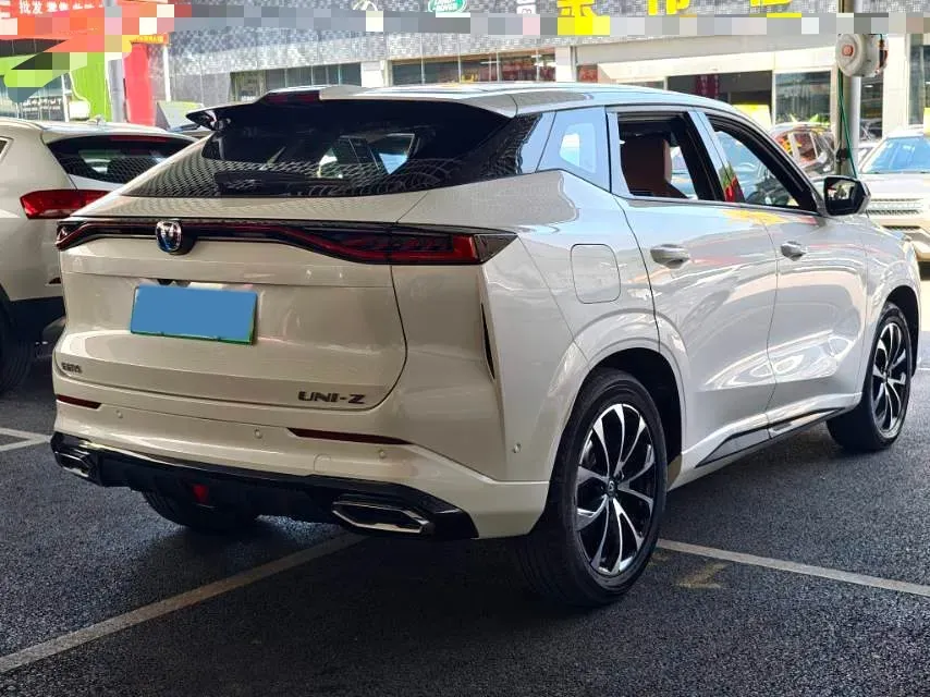 2024 ChangAn UNI-Z 1.5L 98HP L4 E-CVT PHEV 18.4KWH,autocango,china used car exporter,china ev exporter,chinese used car exporter,chinese used ev exporter